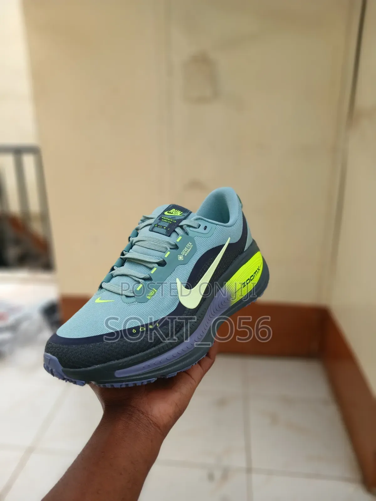 Sportshoes