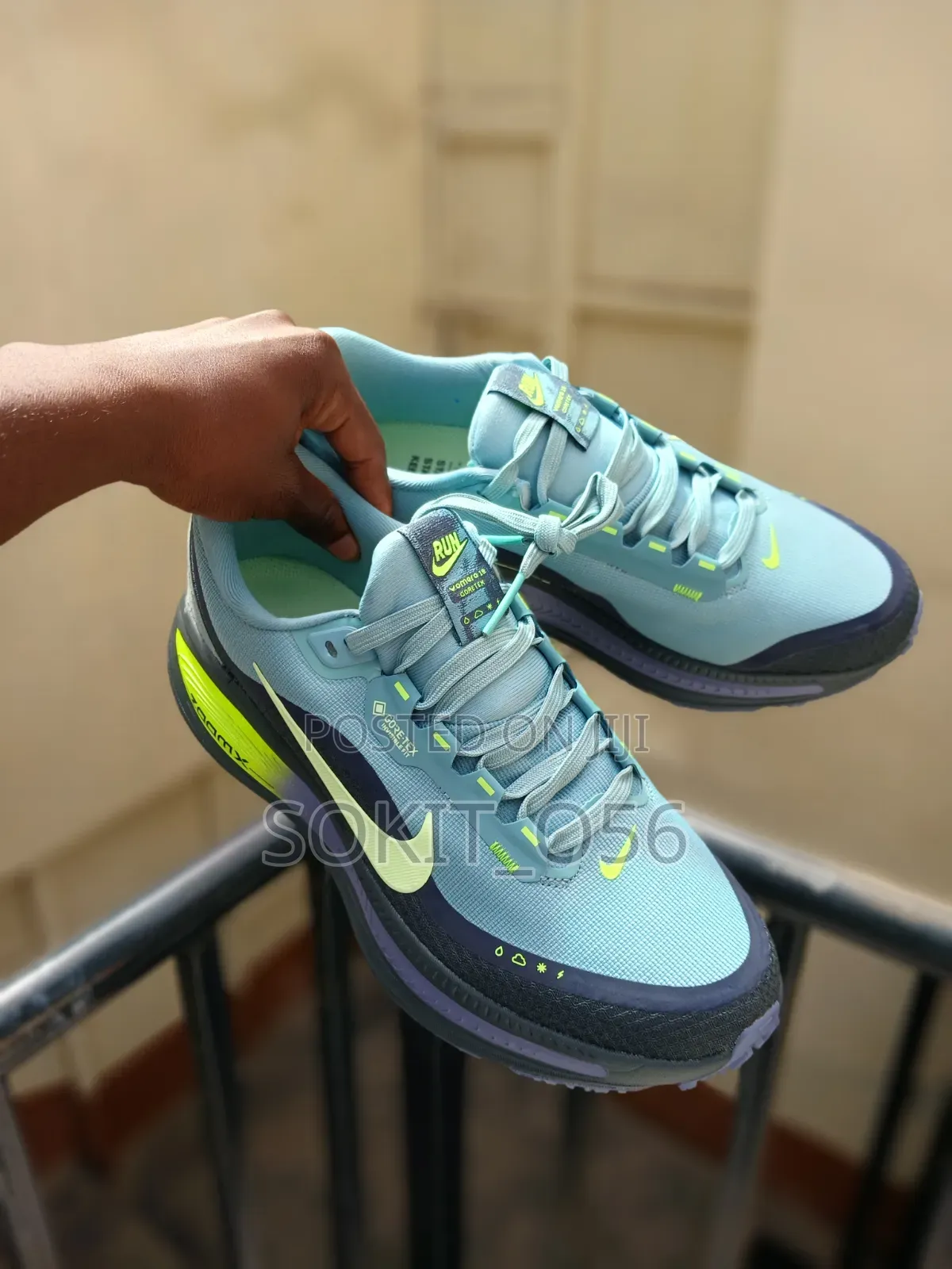 Sportshoes
