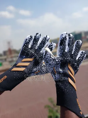 Goalkeeper Glooves