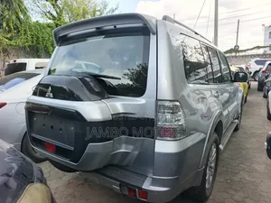 Mitsubishi Pajero V80 3.2 DI-D 2020 Silver