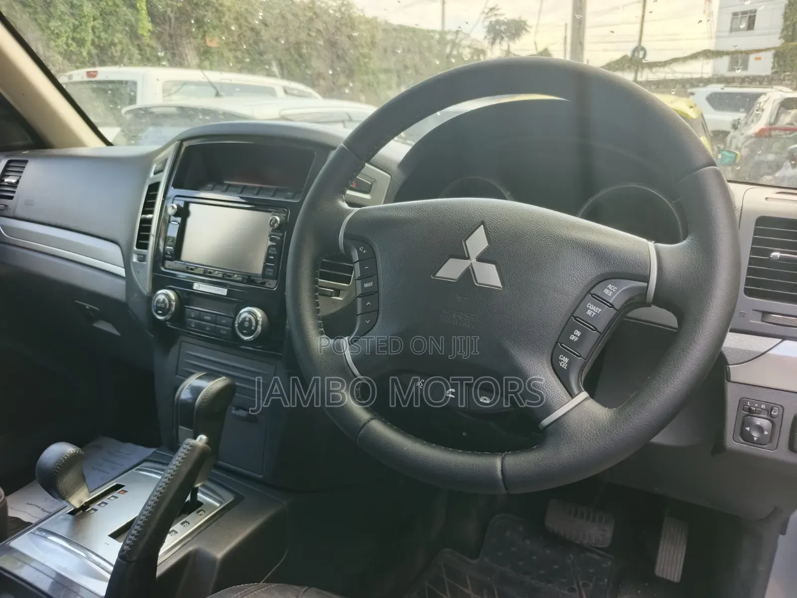 Mitsubishi Pajero V80 3.2 DI-D 2020 Silver