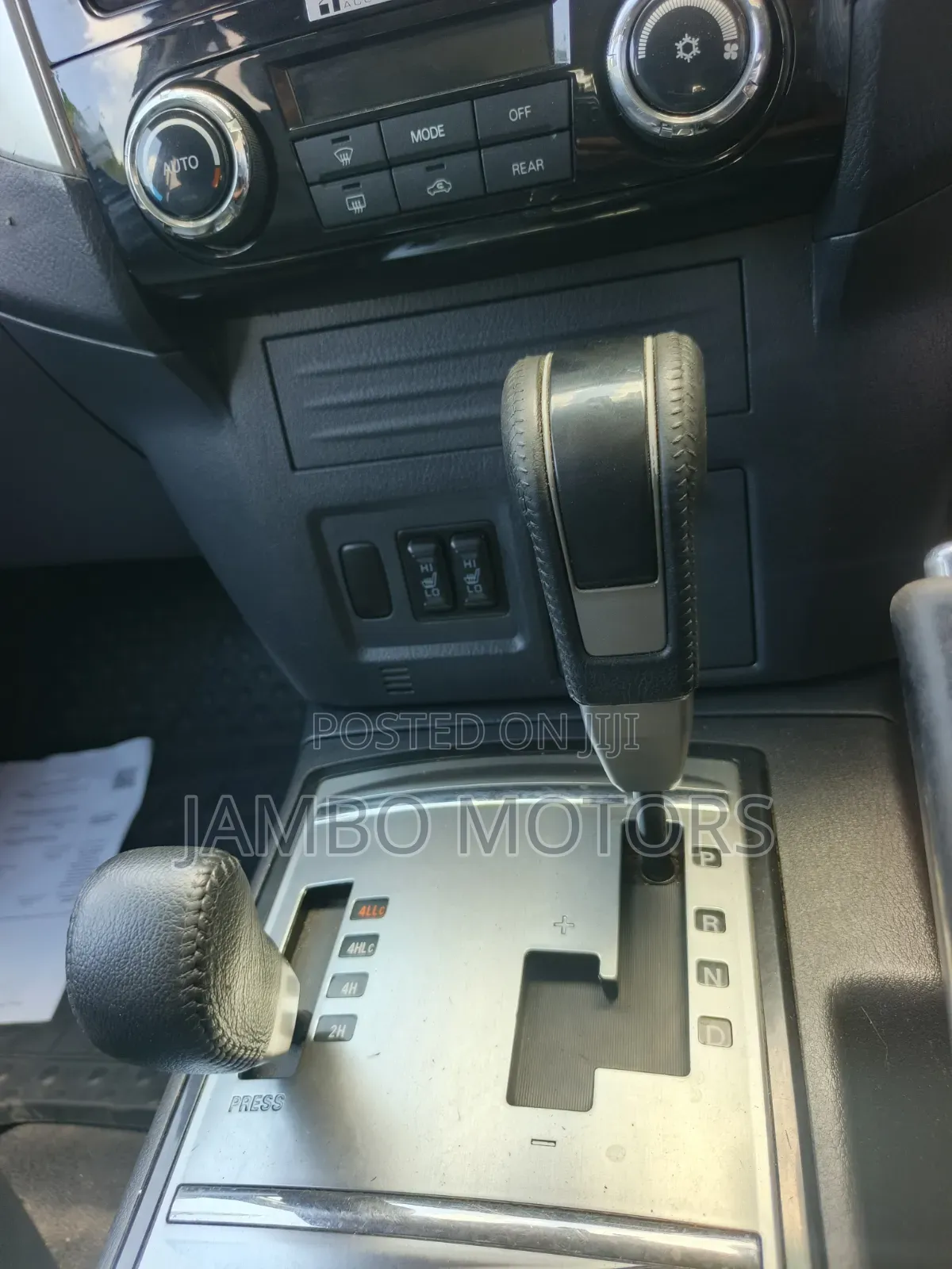 Mitsubishi Pajero V80 3.2 DI-D 2020 Silver