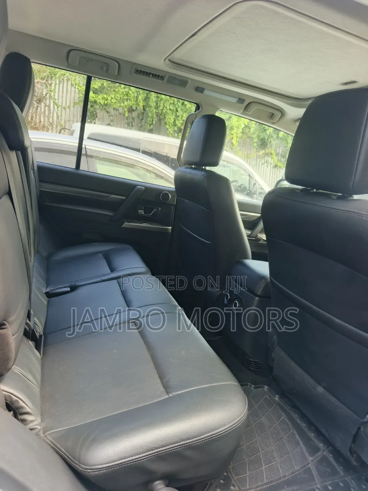 Mitsubishi Pajero V80 3.2 DI-D 2020 Silver