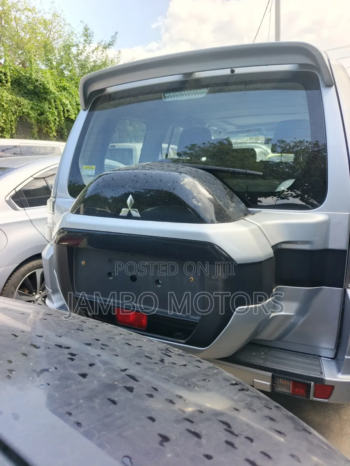 Mitsubishi Pajero V80 3.2 DI-D 2020 Silver