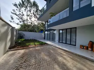 6bdrm Villa in Maziwa for sale
