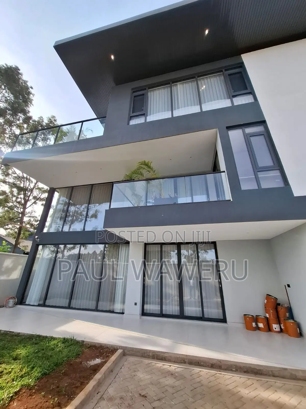 6bdrm Villa in Maziwa for sale