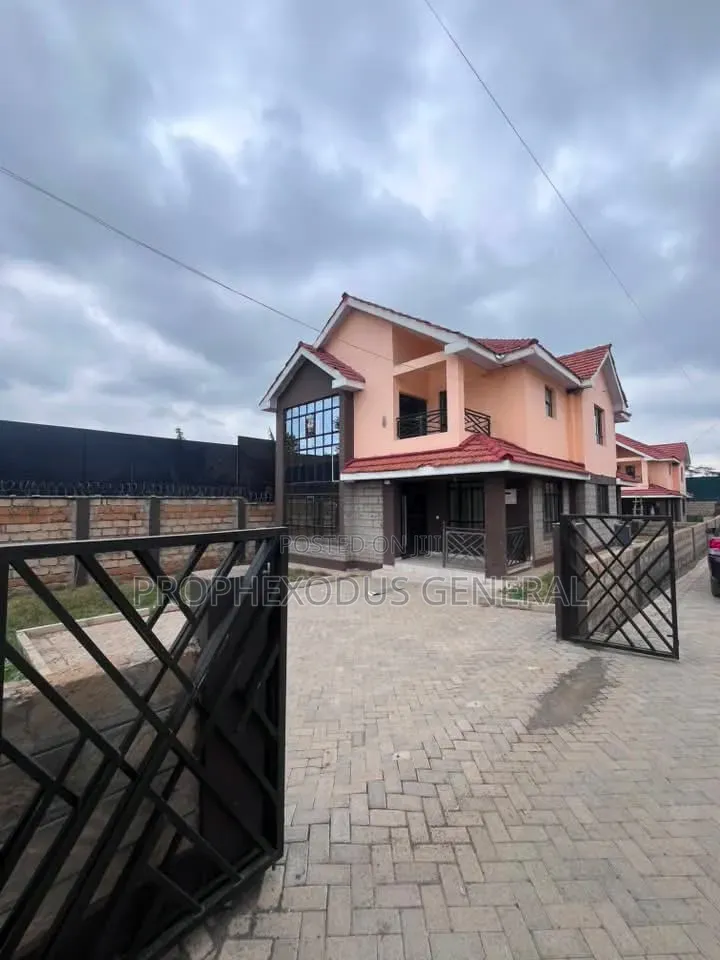 4bdrm Maisonette in Rimpa for sale