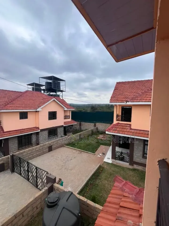 4bdrm Maisonette in Rimpa for sale