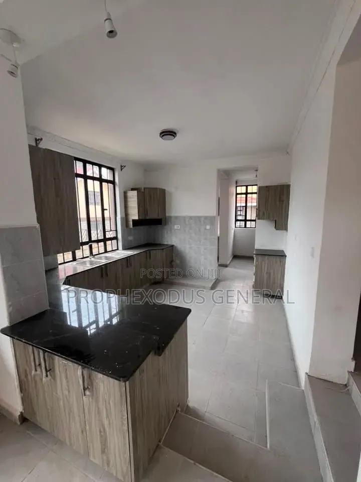 4bdrm Maisonette in Rimpa for sale