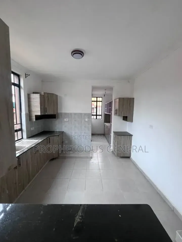 4bdrm Maisonette in Rimpa for sale