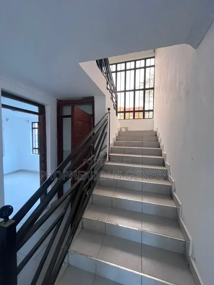 4bdrm Maisonette in Rimpa for sale