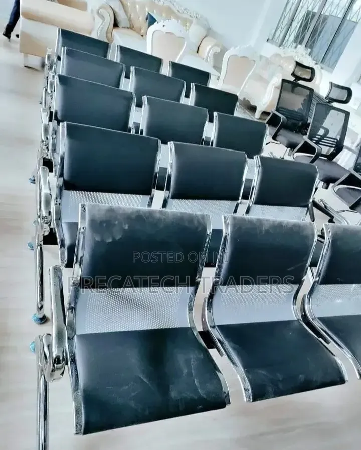 Modern Padded Waiting Chairs – Strong & Comfortable