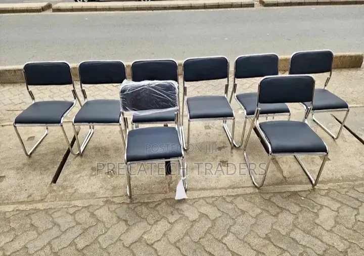 Stylish Office & Waiting Room Chairs