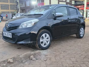 Toyota Vitz 2013 Black