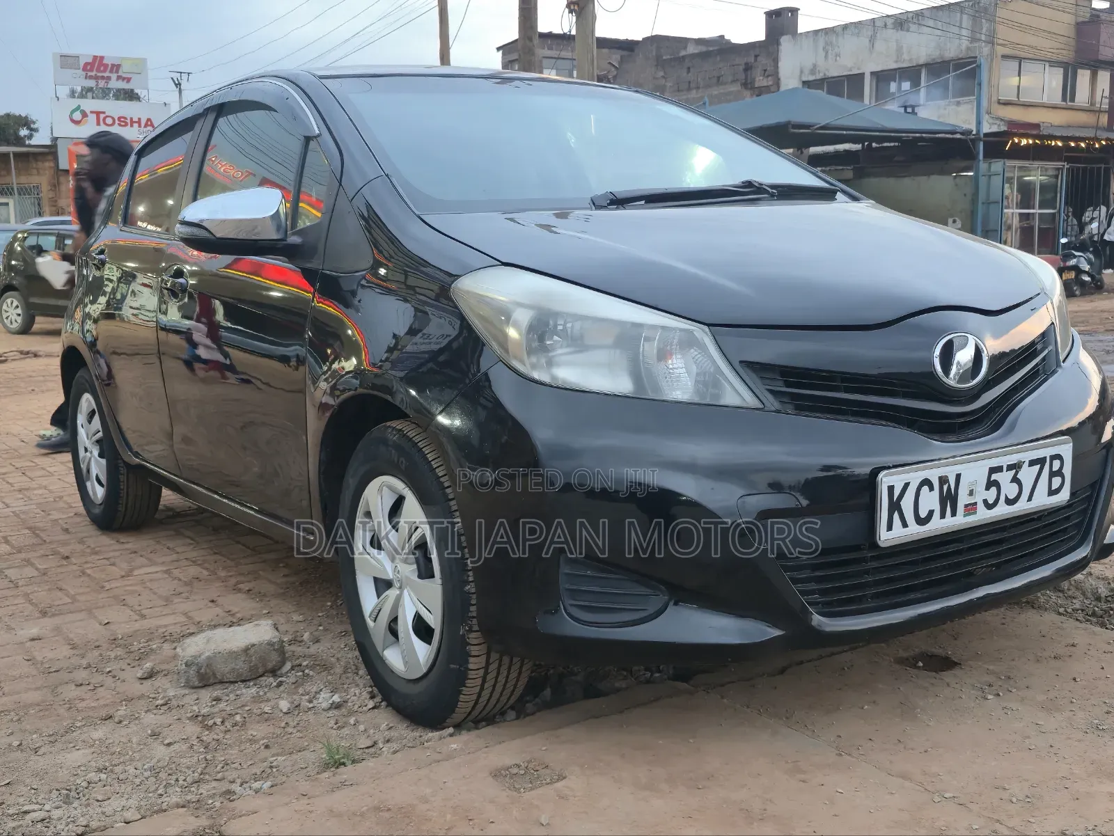 Toyota Vitz 2013 Black