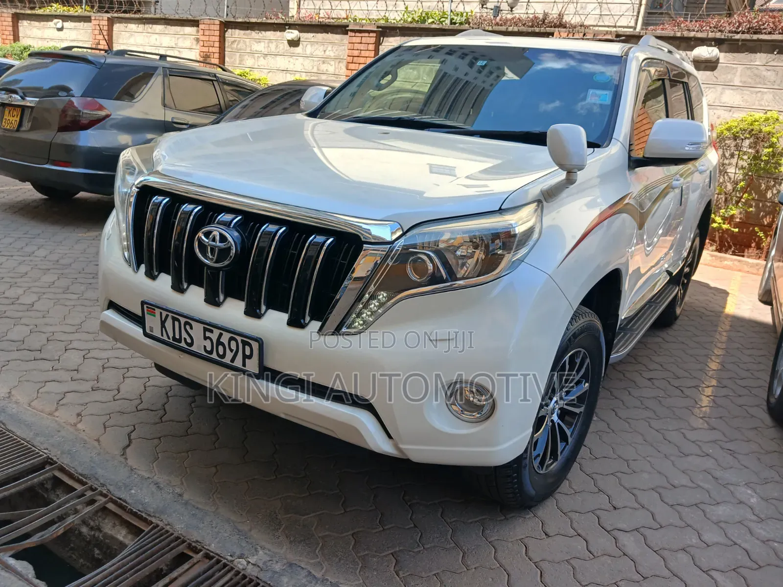 Toyota Land Cruiser 2019 White