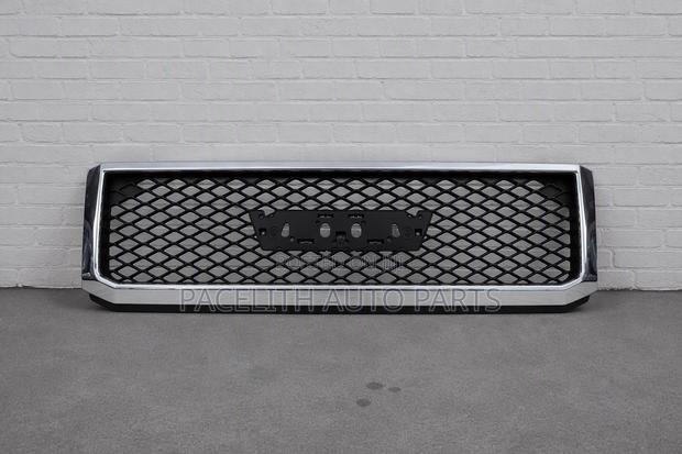 Front Grille Land Cruiser FJ79 Mesh 2008 - 2020