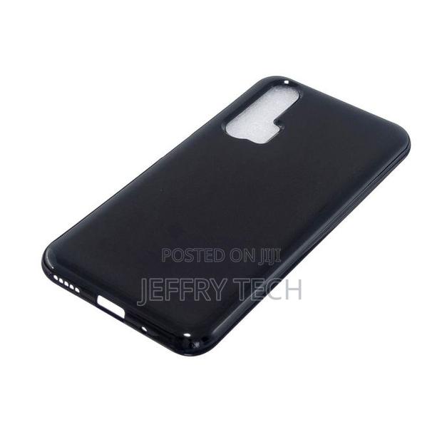 Huawei Nova 5t/Honor 20 Rugged Protective Back Case - Black