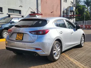 Mazda Axela 2018 Silver