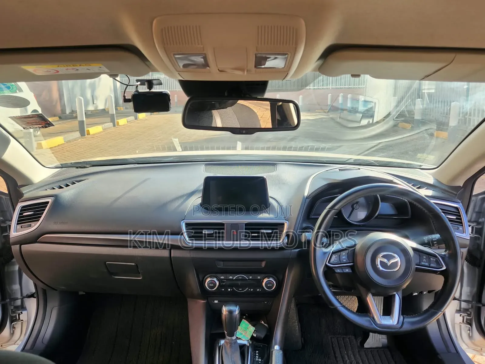 Mazda Axela 2018 Silver