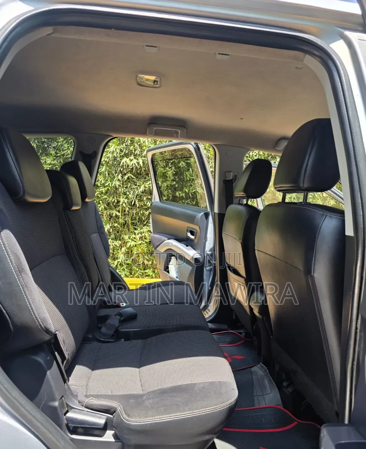 Mitsubishi Outlander 2010 Silver
