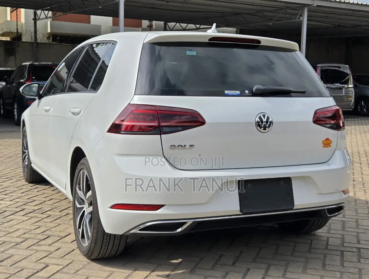Volkswagen Golf TSI SE FWD 2018 White
