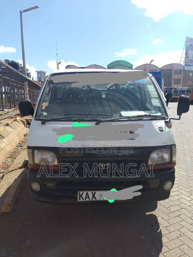 Toyota HiAce 1998 White