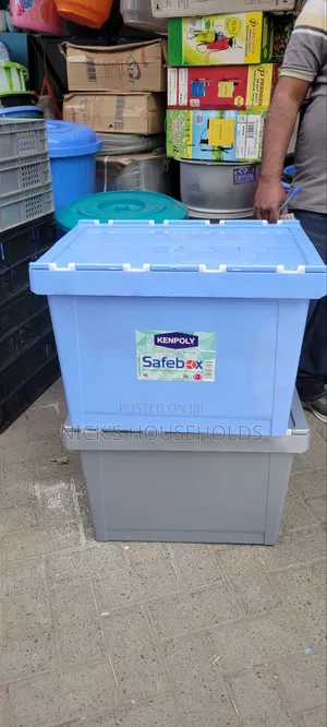 Movers Storage Boxes. Quality Plastic Boxes