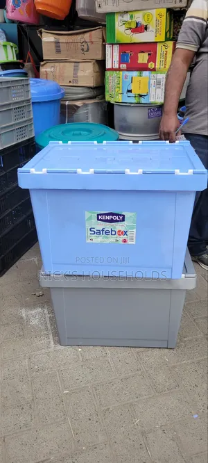 Movers Storage Boxes. Quality Plastic Boxes