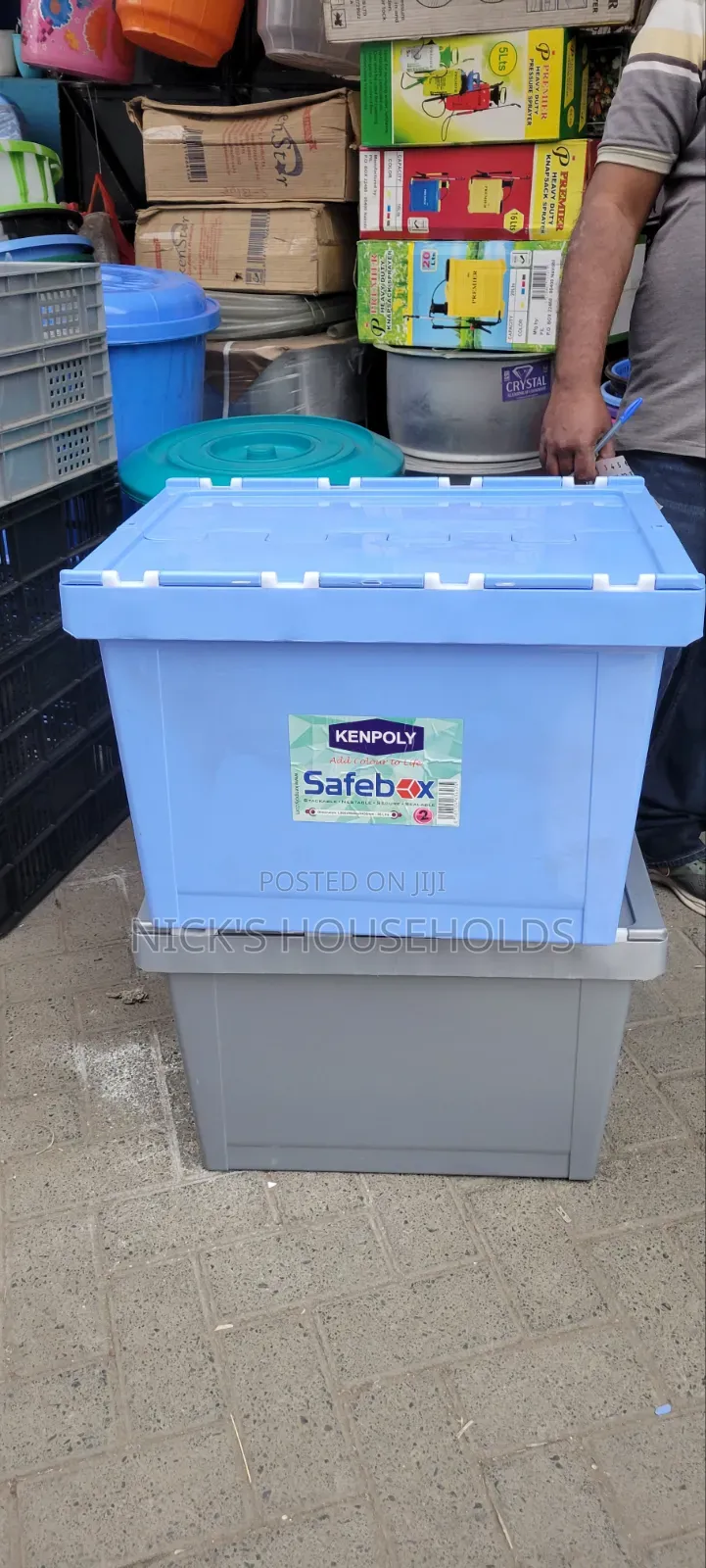 Movers Storage Boxes. Quality Plastic Boxes