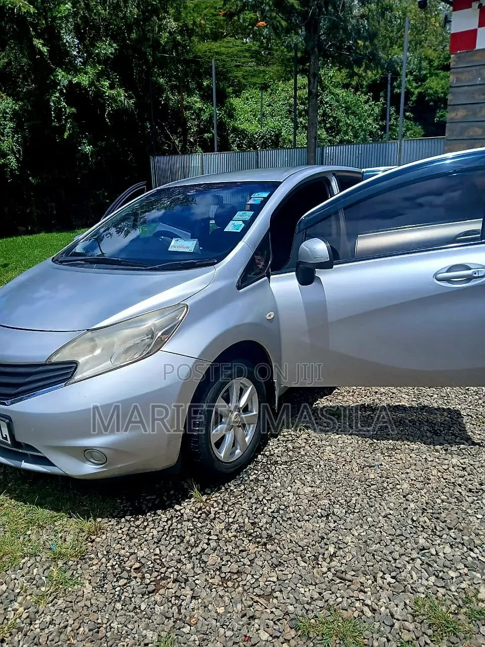 Nissan Note 2013 Silver