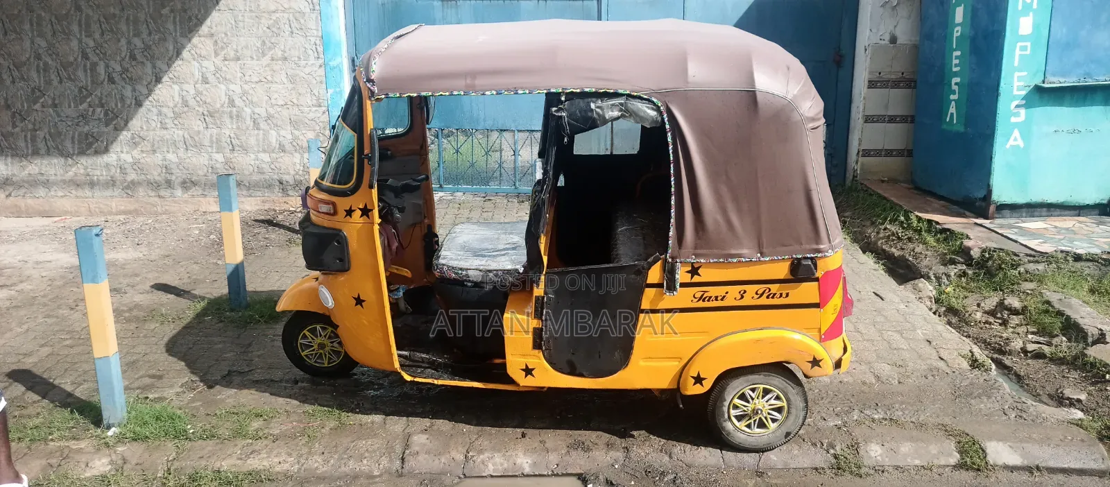 Bajaj RE 2018 Yellow