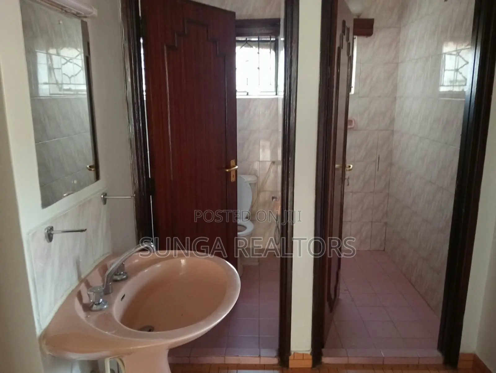 3bdrm Apartment in Raphta Road Area for rent