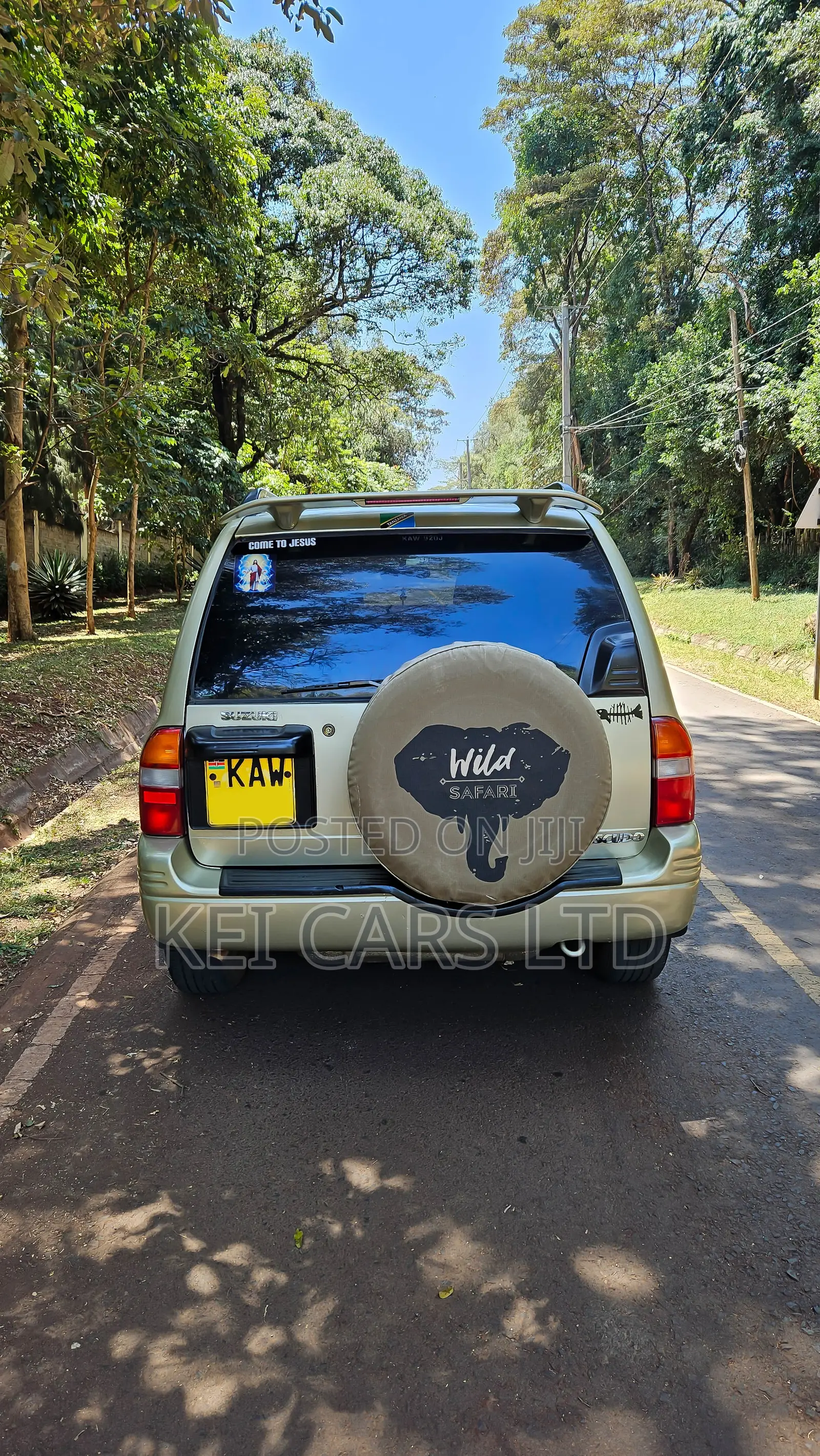Suzuki Escudo 2000 Gold