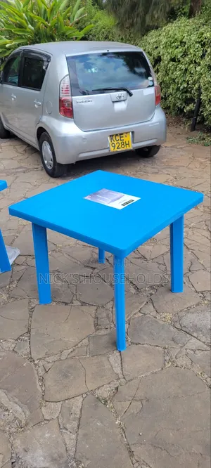 Classic Plastic Table, Square Table