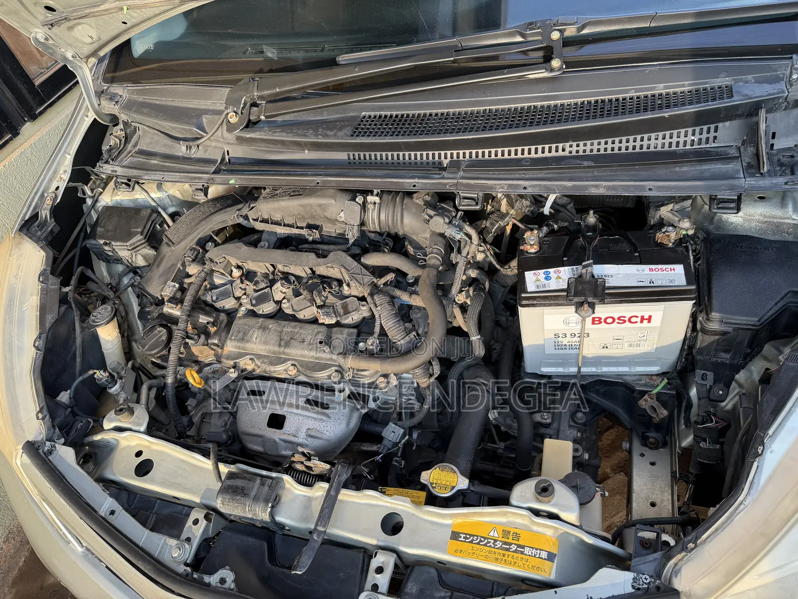 Toyota Vitz 1.3 FWD 5dr 2011 Silver
