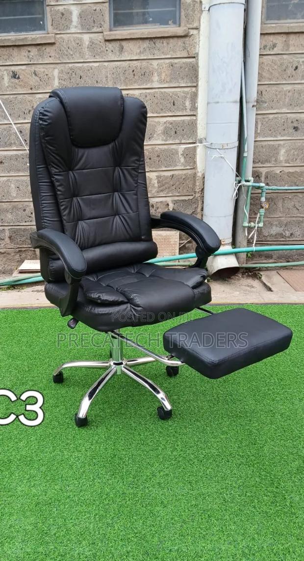 Luxury Executive Office Chair With Adjustable Footrest