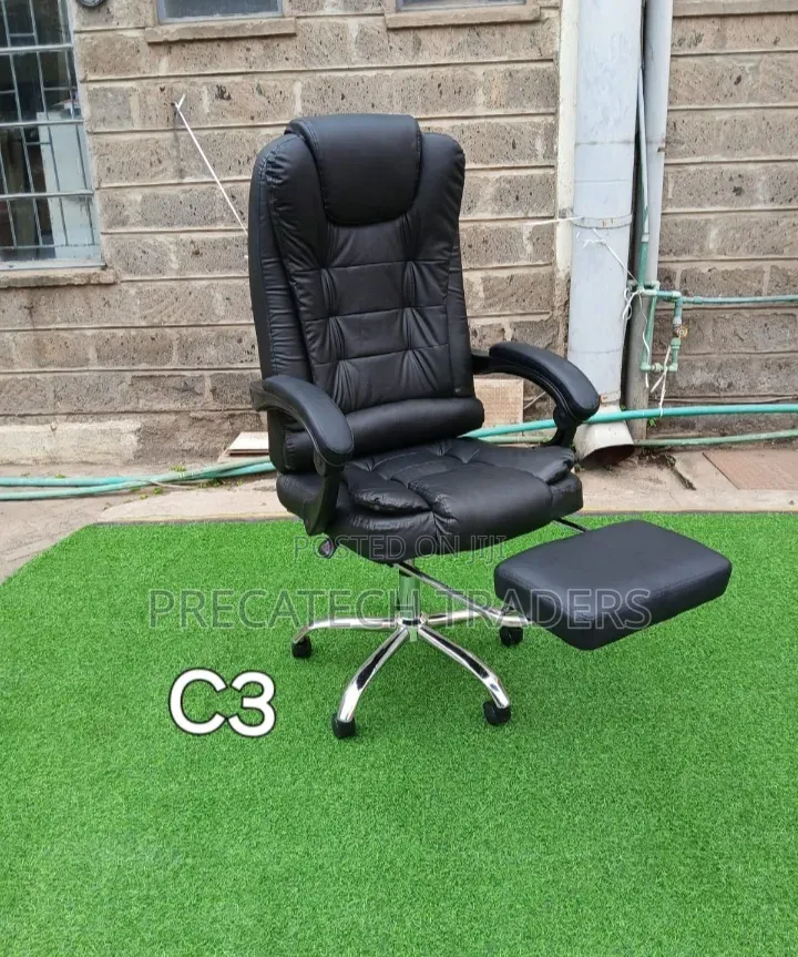 Boss High-Back Office Chair – Premium Comfort