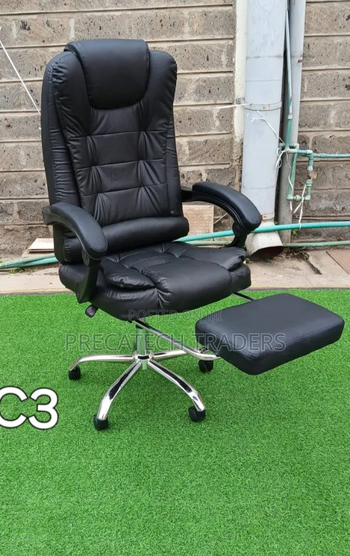 Boss High-Back Office Chair – Premium Comfort