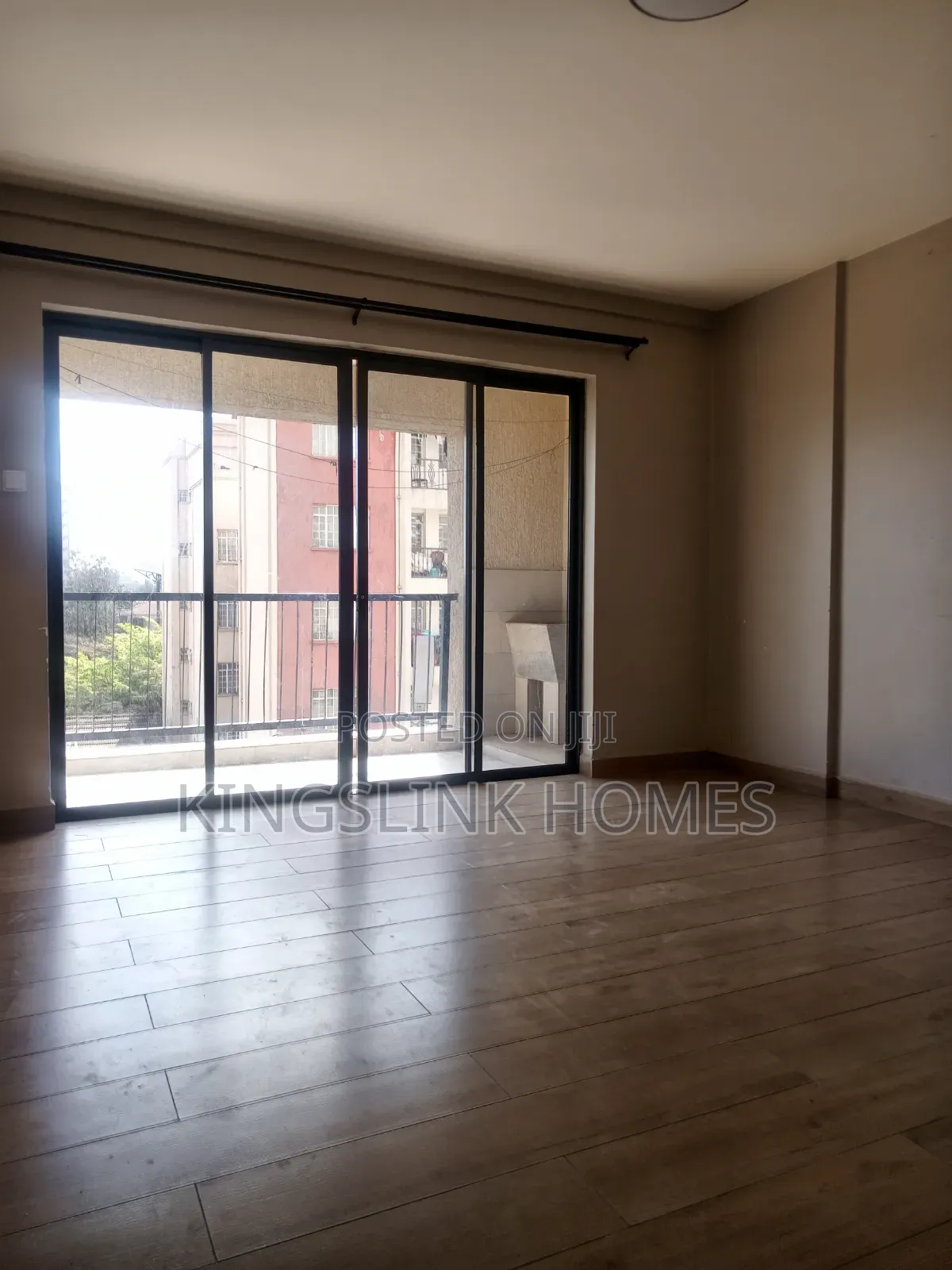 3bdrm Apartment in Nairobi West, Madaraka for rent