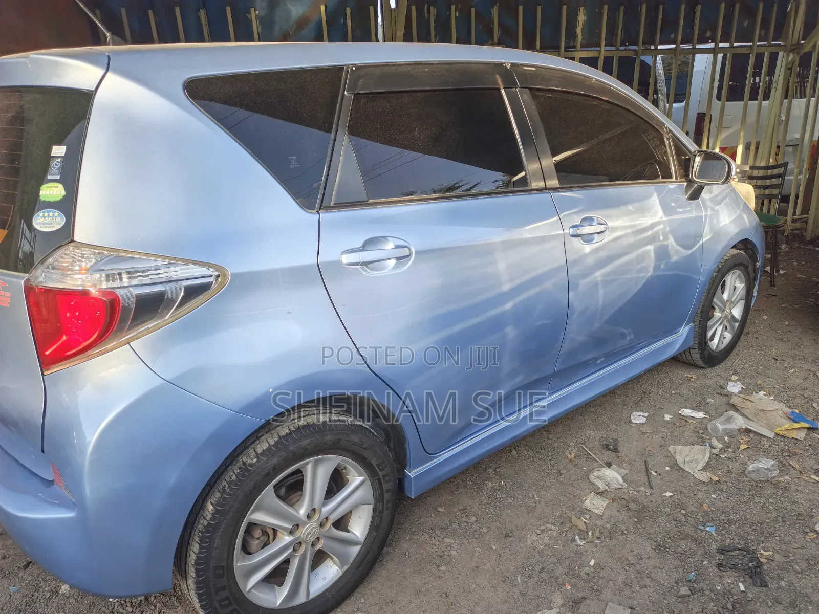 Toyota Ractis 2015 Blue