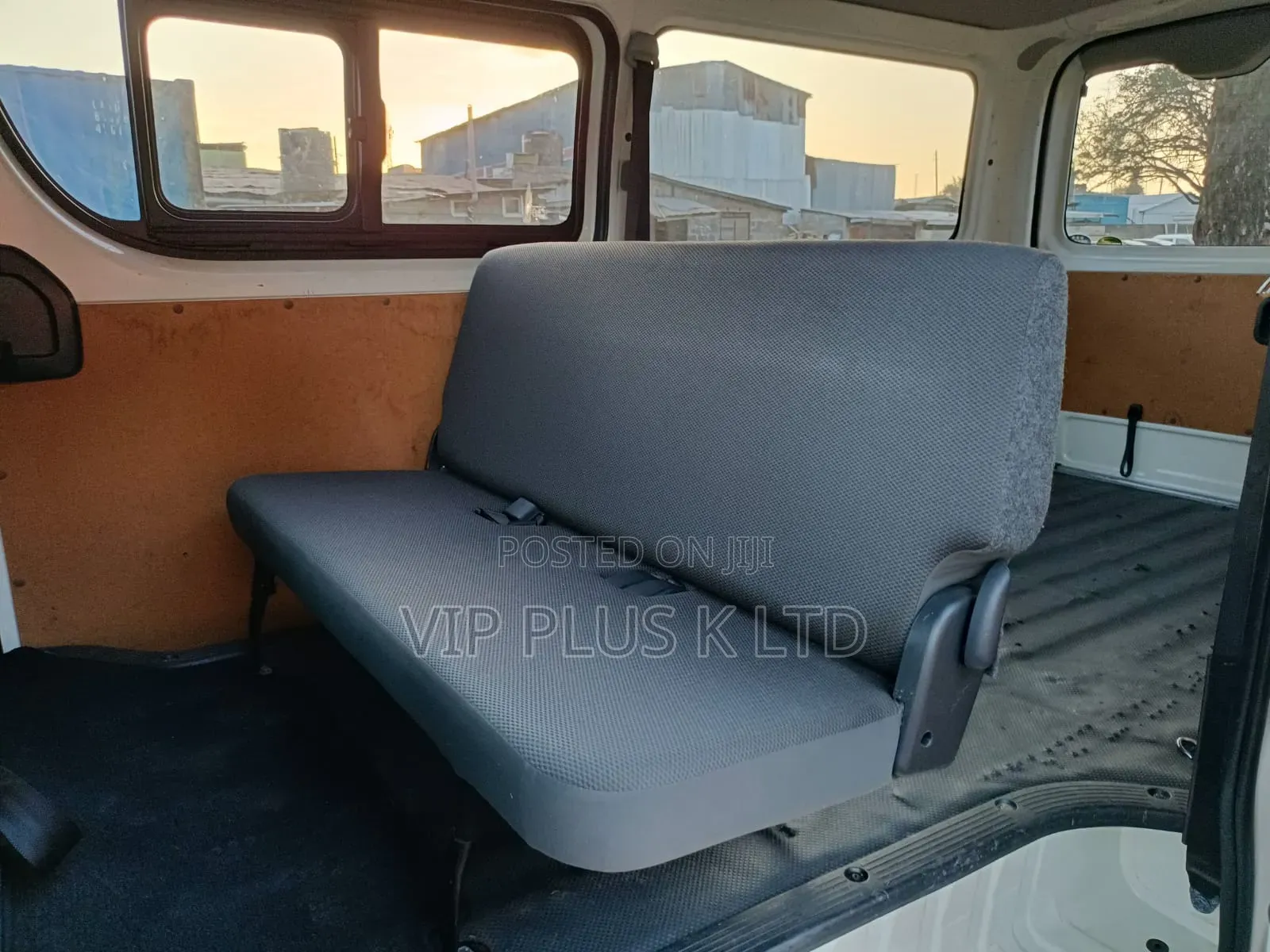 Toyota HiAce 2019 White