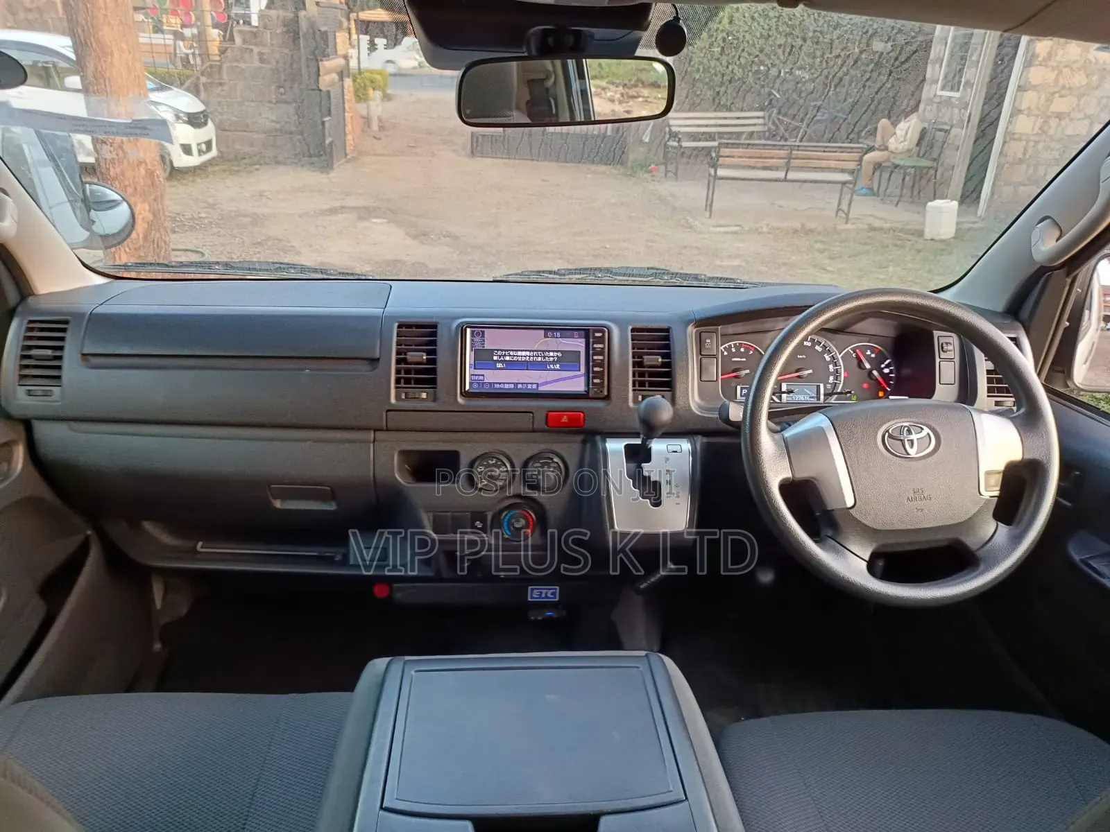 Toyota HiAce 2019 White