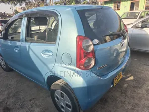 Toyota Passo 2012 Blue