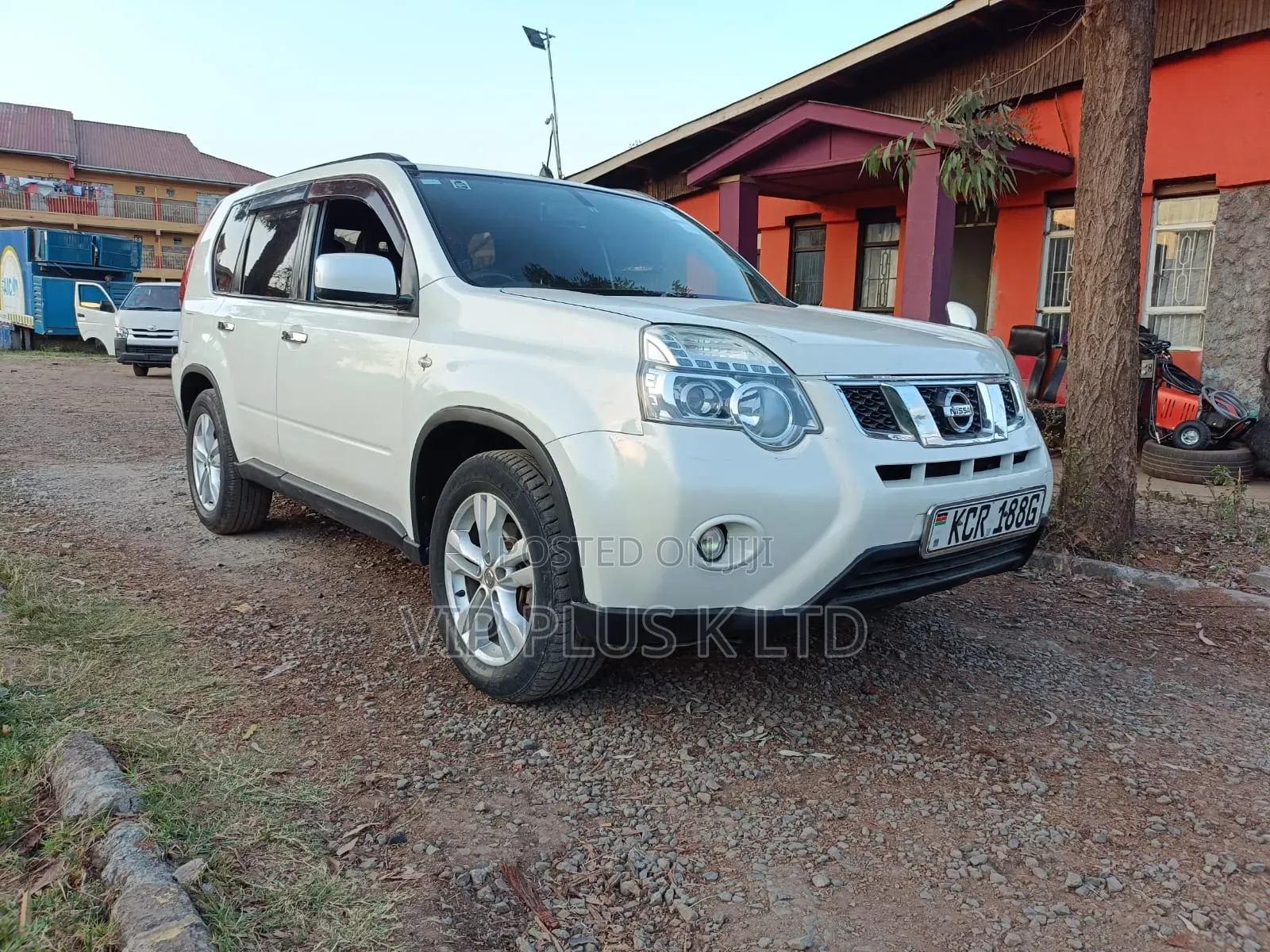 Nissan X-Trail 2012 White
