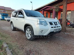 Nissan X-Trail 2012 White
