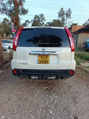 Nissan X-Trail 2012 White