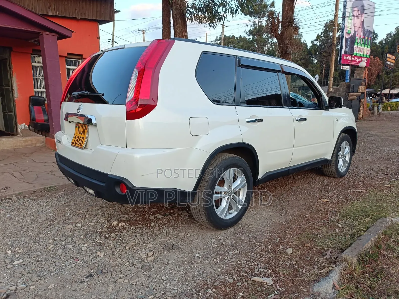 Nissan X-Trail 2012 White