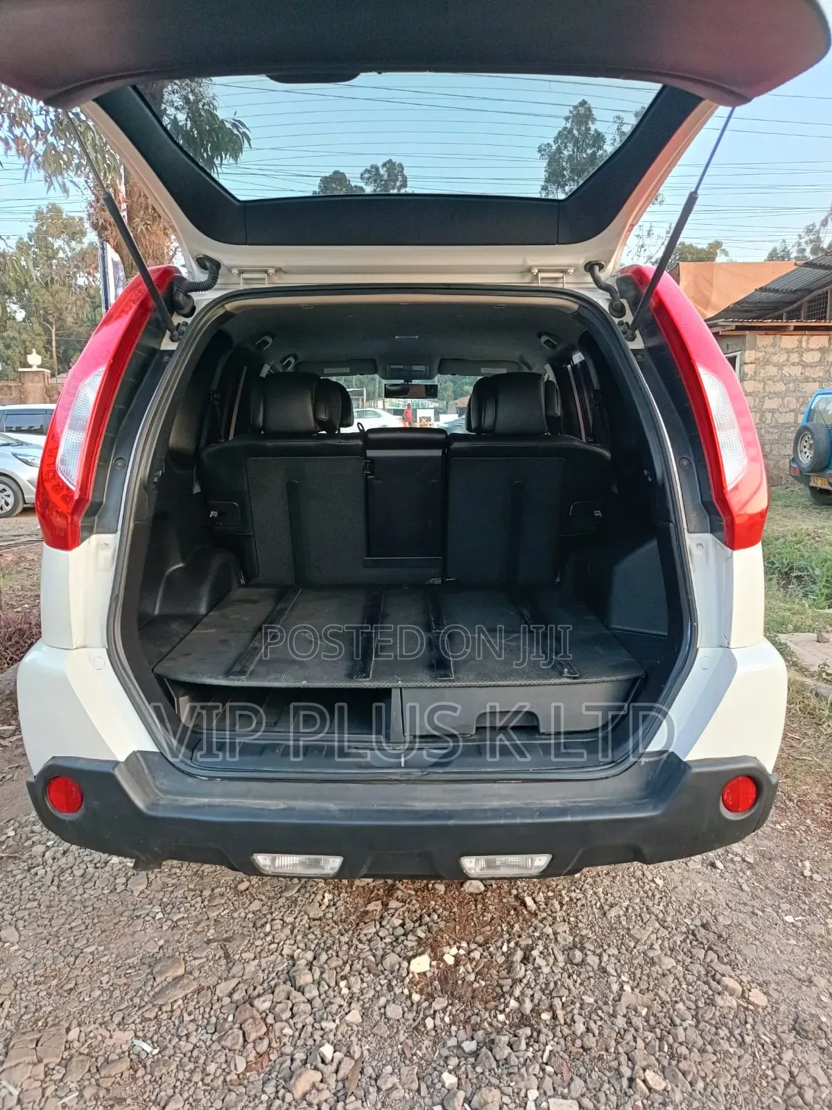 Nissan X-Trail 2012 White