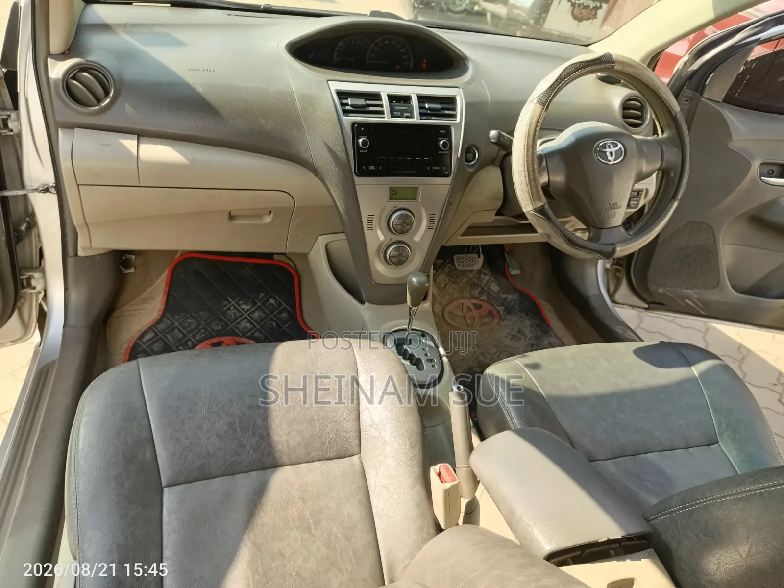 Toyota Belta 2011 Silver